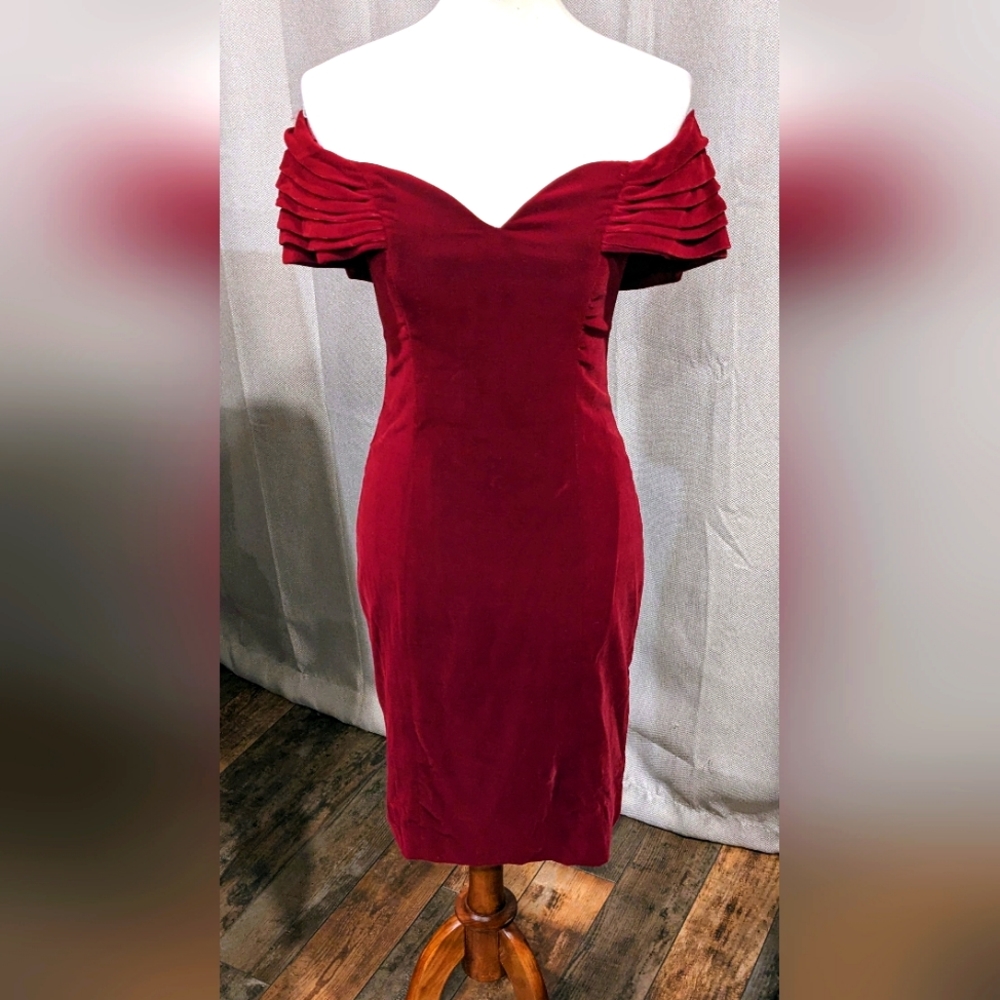 Vintage Burgundy Velvet off the shoulder dress by Rimini size small